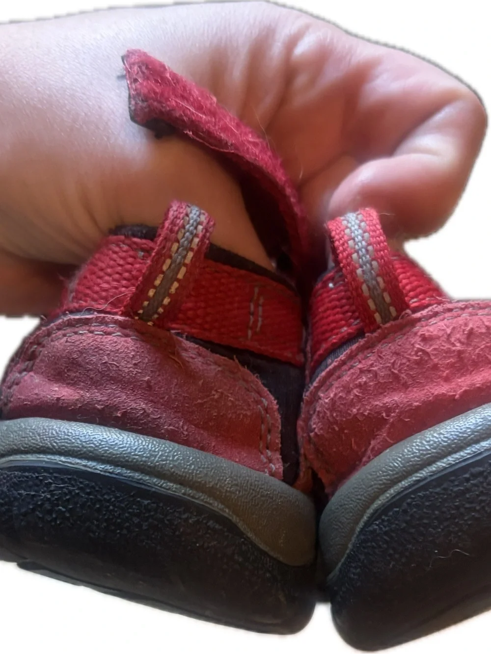 Keen closed toe